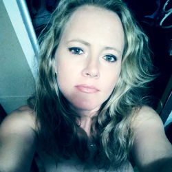 ElectricAnne84 photo