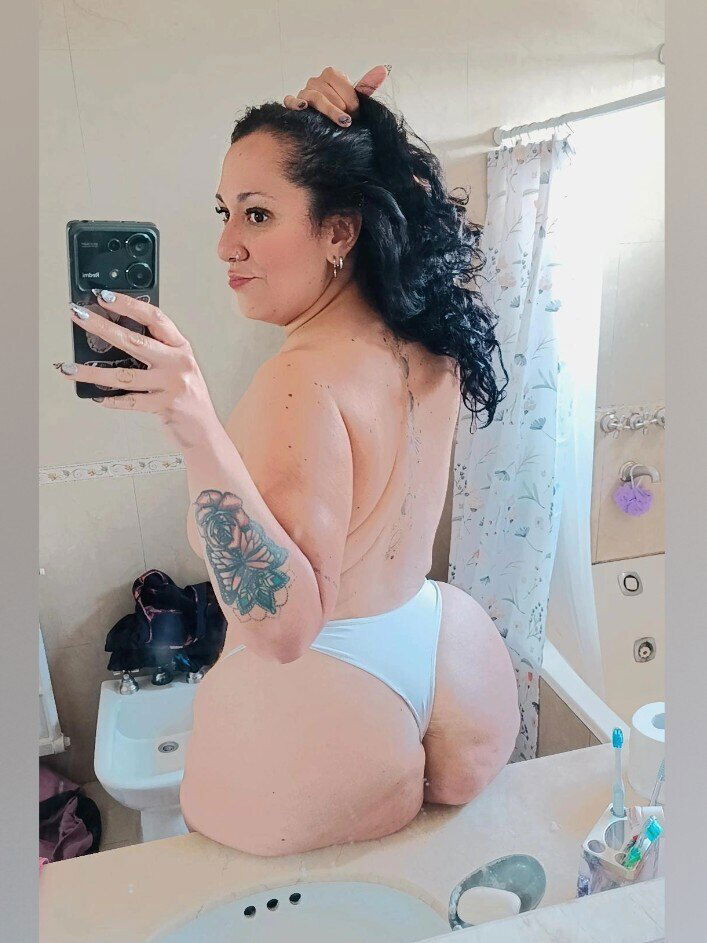 👑 𝕾𝖈𝖆𝖗𝖑𝖊𝖙𝖙 𝖌𝖔𝖉𝖉𝖊𝖘𝖘 𝖔𝖋 𝖋𝖊𝖙𝖎𝖘𝖍𝖊𝖘 👑 photo