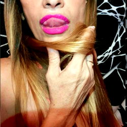 Marisol's Vivid Makeup Look