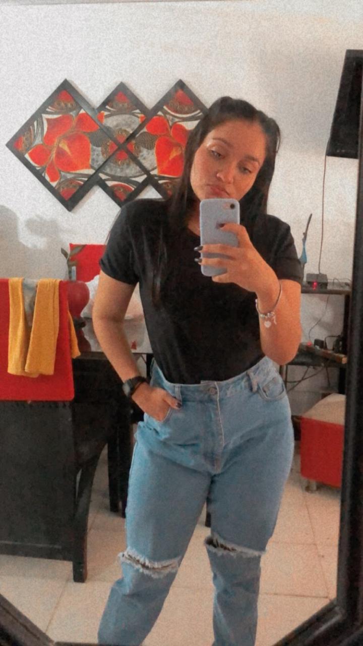 Liz Karolay Romero Escudero photo