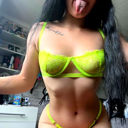 Mistressmegxox: A London-based OnlyFans Model