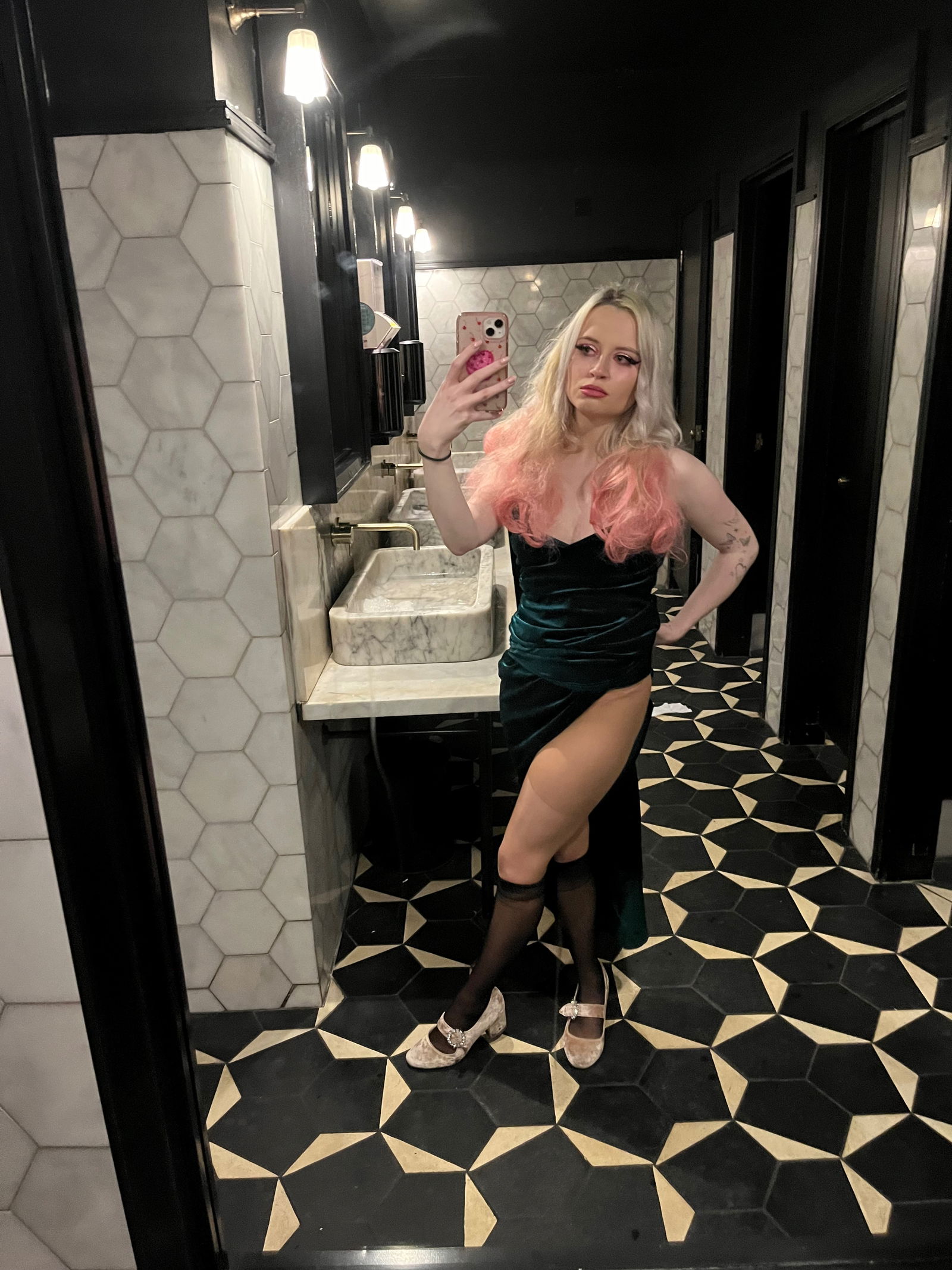 MAGGIE 💋🌸 photo