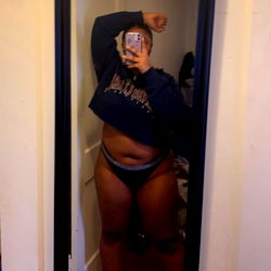 Onlyfans Model Kali <3