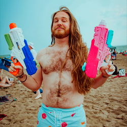 Beach Fun with Girth Brooks