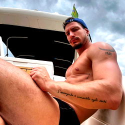 Latino Intenso photo