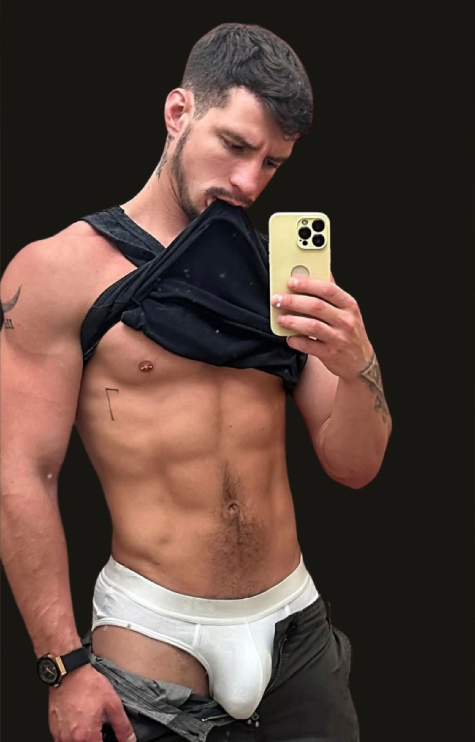 Latino Intenso photo