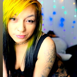 OnlyFans Model Tiny_Lyss