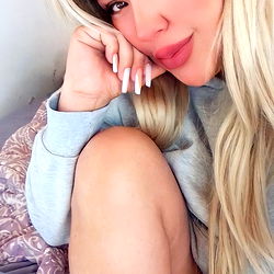 Model Alejandra Quezada