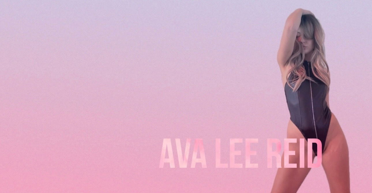 Ava Lee photo