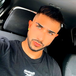 Model: Aron Kuss 💎 VIP 🐍 - OnlyFans Sponsored Content