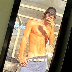 OnlyFans Model Cole Cleveland: A Sunny Day in Florida