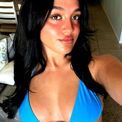 Ansbaby, OnlyFans Model, Posing in Swimsuit