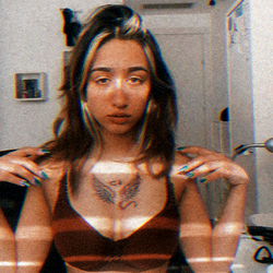 Onlyfans Model Michelle in Sports Bra Advertisement