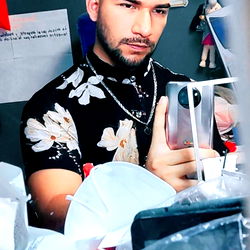 Daniel Vizuete in a casual setting