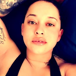 Red🖤, a Model from Killeen