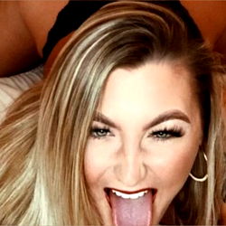 Autumn ๐ซถ๐ป photo