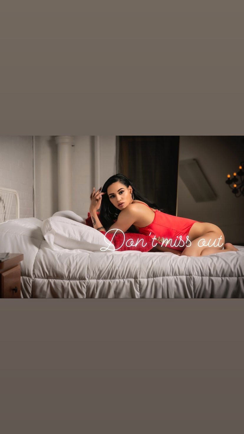 Lightskin_mamí photo