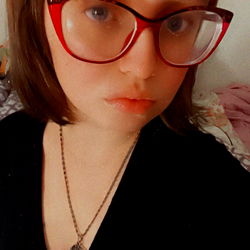 Amelia, 26 year old model with devil horns