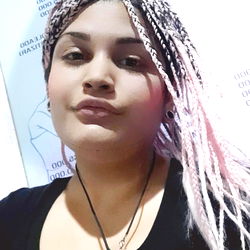 Alice In Wonderland: A Journey Through the Looking Glass