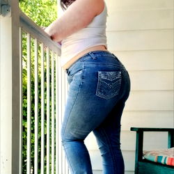 Ariesrenee, a Model from Chesapeake