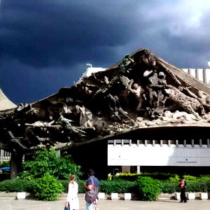 Alex Leรณn photo