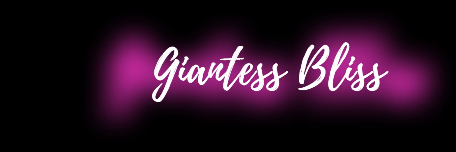 Giantess Julie photo