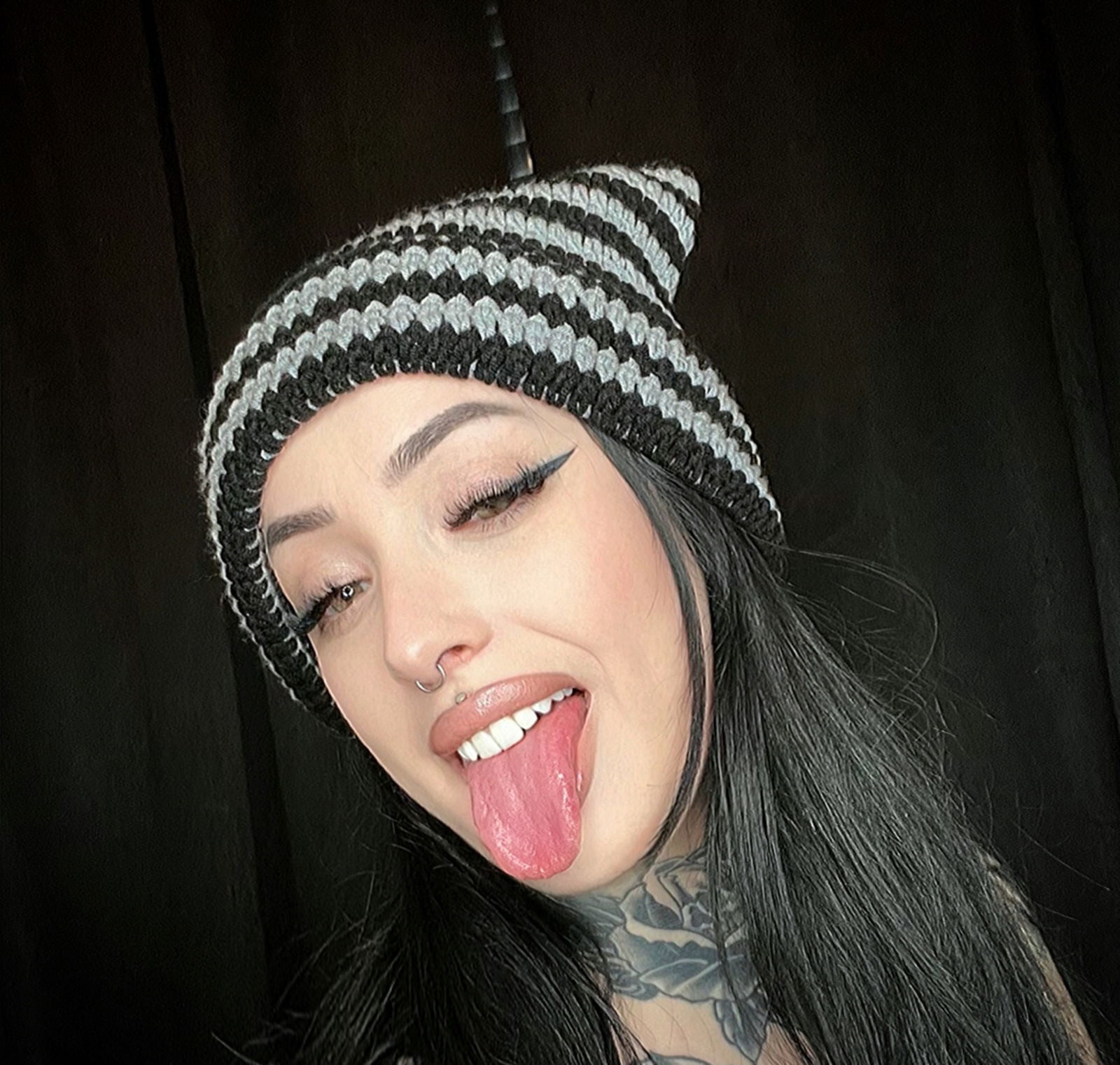 lydia ⋆˙⟡ ₊˚⊹ * photo