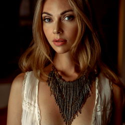 A Model for AnnafleX, 23 years old.