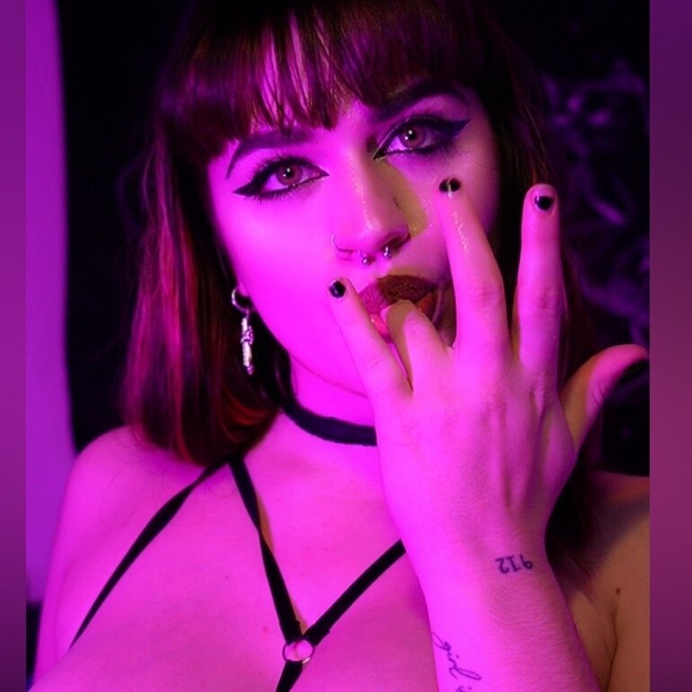 🔮⚰️ Ash 🕯🥀 photo