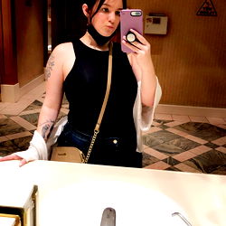 Allie Williams photo