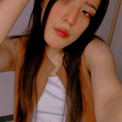 América Amaro Santillán - Striking a pose for the camera