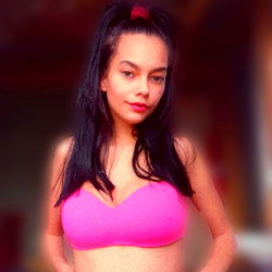 Anitha, OnlyFans Model, Showcases a Stunning Bikini Photo