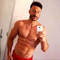 Fit Model Alexandro87v Showcasing Abs