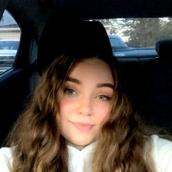 Long-haired Abby from Maryland, Smiling for the camera