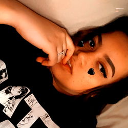 AmeilaLuv✨ in a Cozy Setting