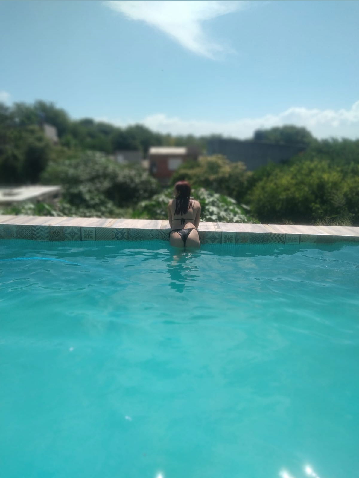 ayelen striking photo