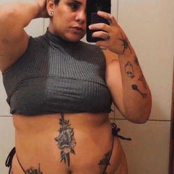 Ana, OnlyFans Model: Full-Body Shot