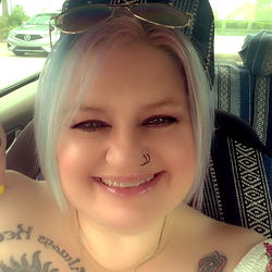 Smiling Midwest OnlyFans Model in Car