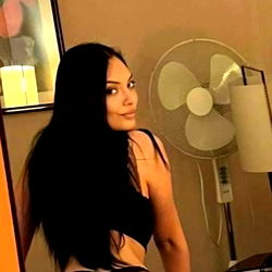 Diana: Onlyfans Model