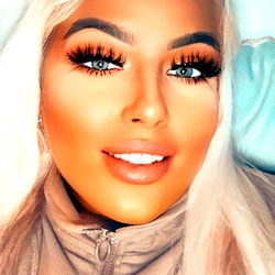 A m y C l a r k 💋, from: Glasgow