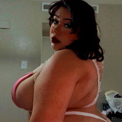 OnlyFans Model Nunu, Exuding Radiant Beauty in a Sensational Red Lingerie