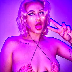 Model Lena Lynn in Rare and Intimate Photoshoot