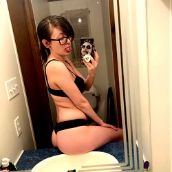 Beautiful Asian OnlyFans Model, Age 25