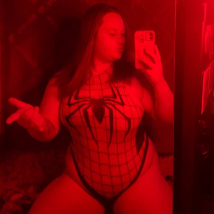 𝐵𝓁𝒶𝓏𝒾𝓃𝑅𝒶𝒸𝒽🍒 photo