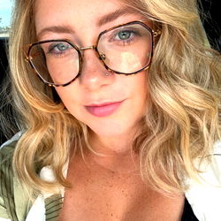 Onlyfans Model Ari's Outfit Inspired Look