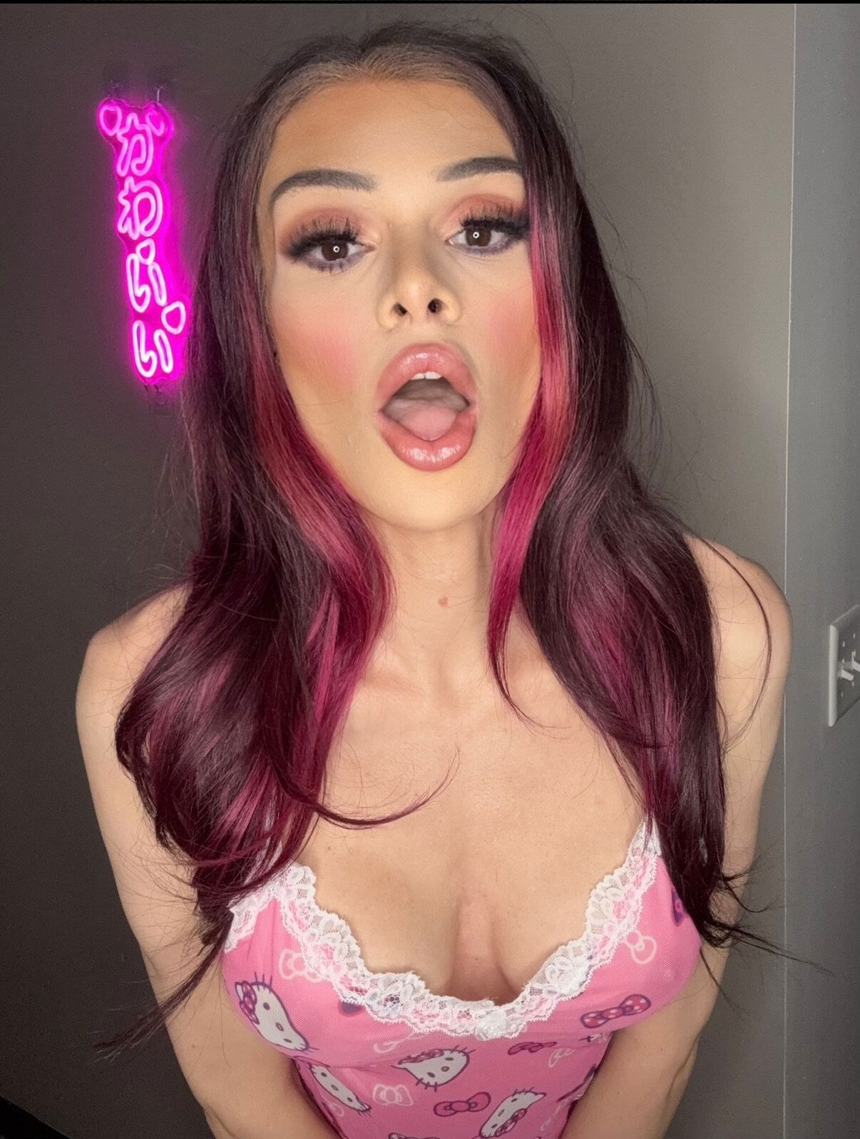 BIG LOAD TS NIKKIE 👅🍭🌈 photo