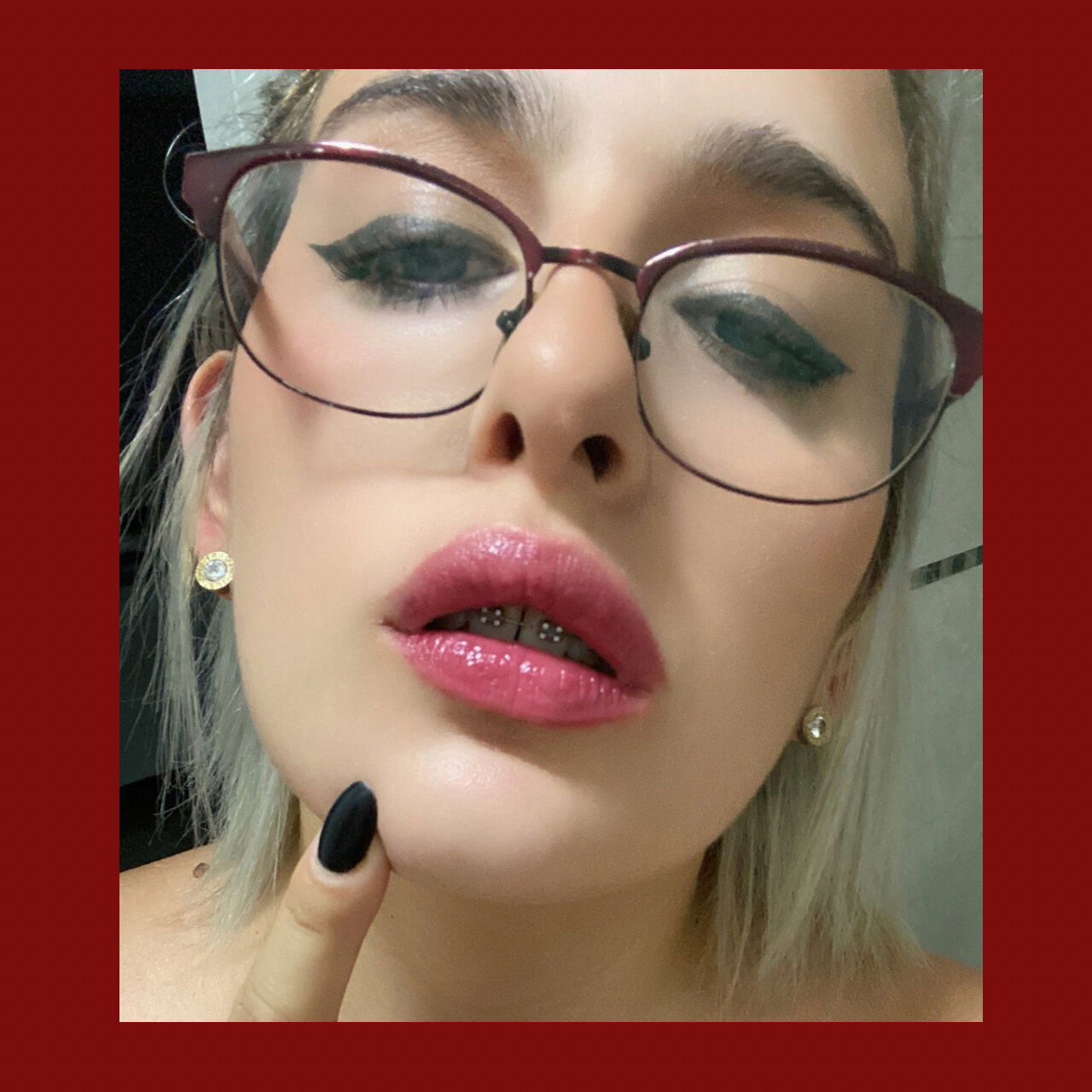 N I N A   ♥️✨ photo