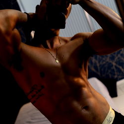 Aldo22 from Medellin-Colombia - Muscular Onlyfans Model in His Natural Environment