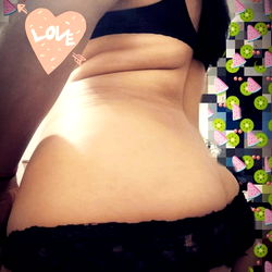 Alexa Maryori Luna photo