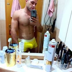 Model Jkk8r Shooting in Alicante Bathroom